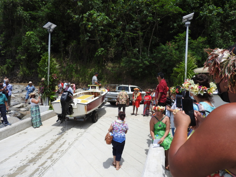 Inauguration : Papeno'o a enfin sa cale de mise à l'eau Inauguration : Papeno'o a enfin sa cale de mise à l'eau