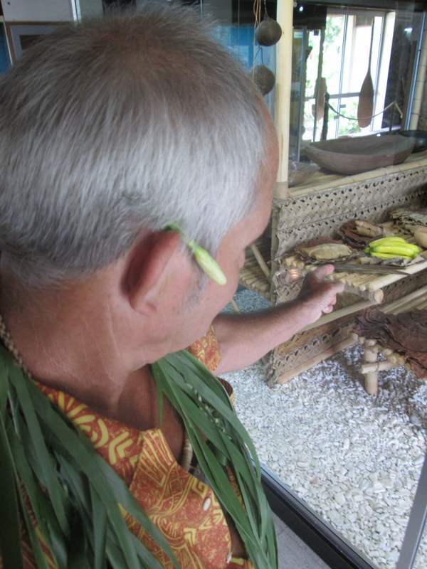 Musée de Tahiti et ses îles : Atima Fry, guide culturel passionné