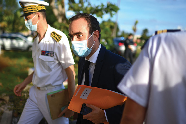 CHRISTOPHE ARCHAMBAULT / AFP