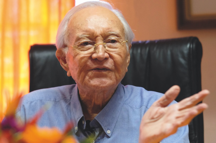 Flosse candidat en sursis aux législatives Flosse candidat en sursis aux législatives