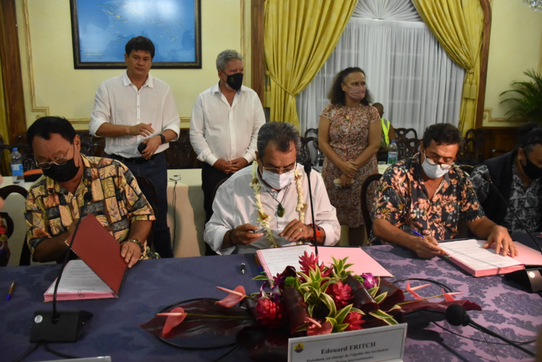 Le protocole de fin de grève générale signé Le protocole de fin de grève générale signé