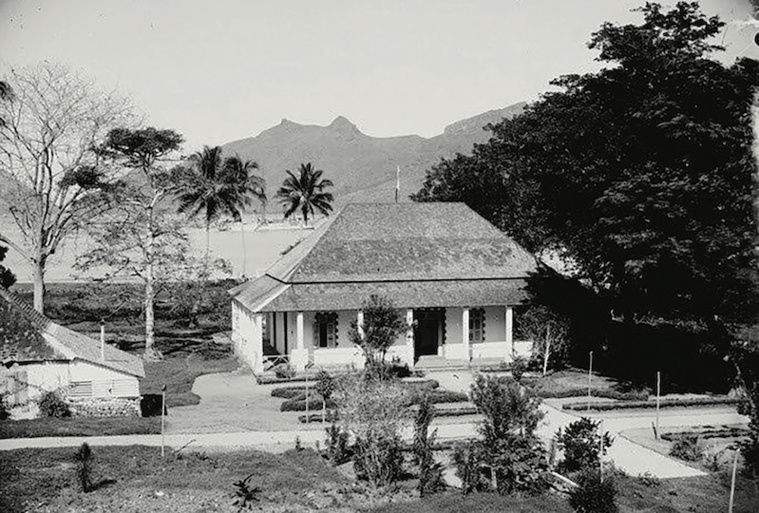 La résidence telle qu'elle était à la fin du XIXème siècle sur ce cliché de M. Lemasson. La résidence telle qu'elle était à la fin du XIXème siècle sur ce cliché de M. Lemasson.