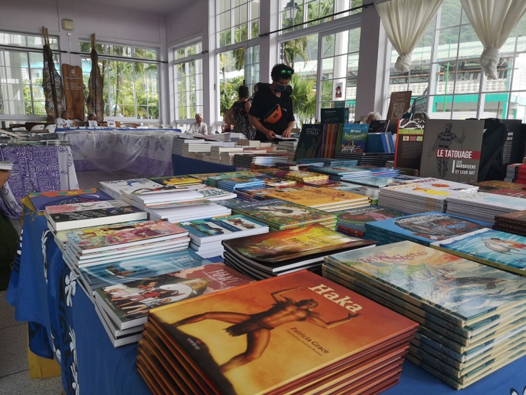 Le livre fait salon à Raiatea Le livre fait salon à Raiatea