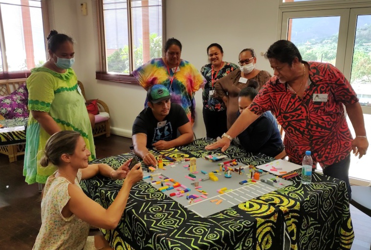 Lors du séminaire les personnels administratifs de l’archipel ont mis en pratique les notions apprises à travers des ateliers ludiques. Lors du séminaire les personnels administratifs de l’archipel ont mis en pratique les notions apprises à travers des ateliers ludiques.