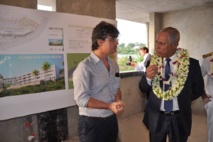 Outumaoro : Victorin Lurel visite le chantier de construction des logements sociaux Nina Peata