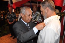 Cocktail ministériel à la résidence: Victorin Lurel remet 5 médailles d'honneurs Cocktail ministériel à la résidence: Victorin Lurel remet 5 médailles d'honneurs