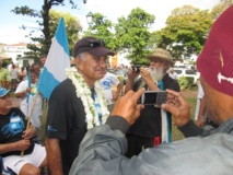 Le tāvini place Taraho’i : faible mobilisation et propos vindicatifs Le tāvini place Taraho’i : faible mobilisation et propos vindicatifs