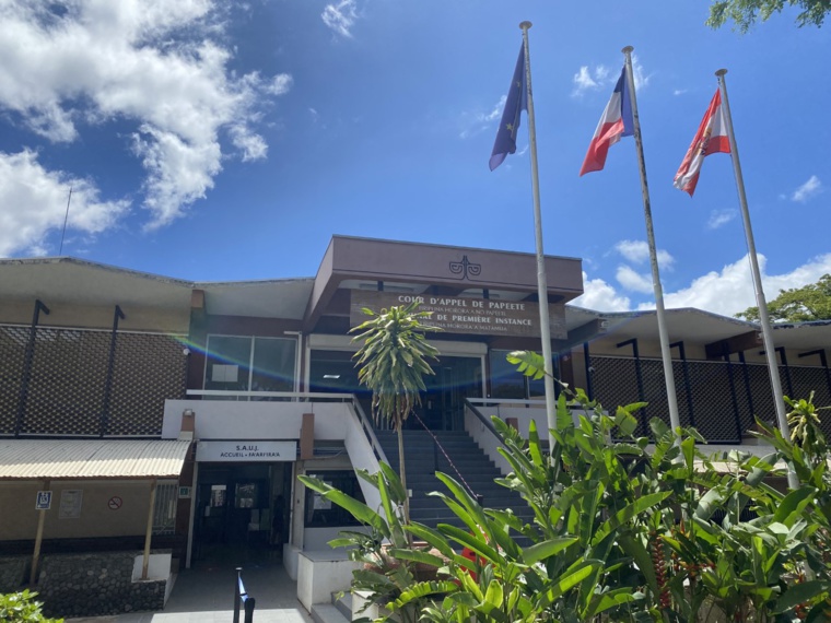 Violence contre muto'i ou violence policière ? Violence contre muto'i ou violence policière ?