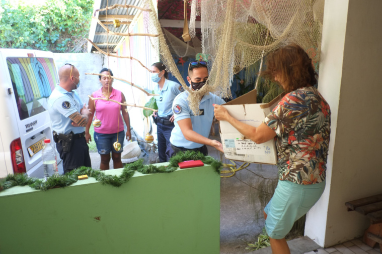 La DSFE réceptionne les dons de la gendarmerie La DSFE réceptionne les dons de la gendarmerie