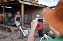 Prendre des photos pour se souvenir pourrait conduire... à oublier
