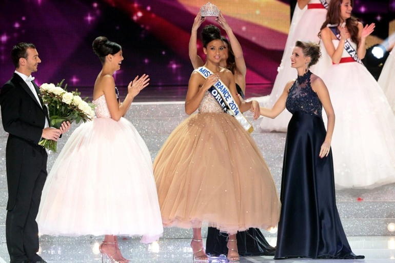 Miss France 2014 : 122 747 votes polynésiens non comptabilisés Miss France 2014 : 122 747 votes polynésiens non comptabilisés