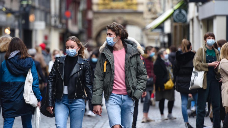 Le masque obligatoire dans de nombreuses villes