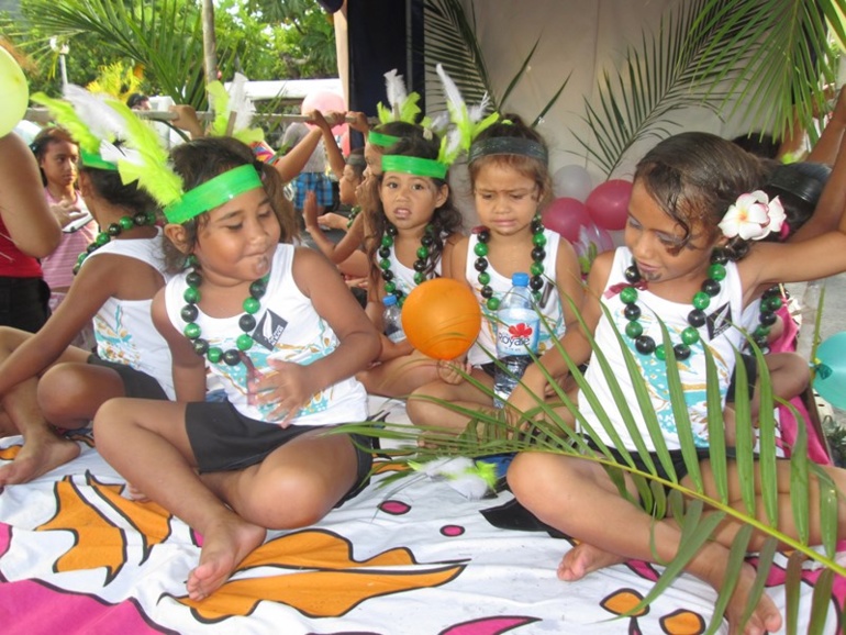 Animation à la presqu’île : quand les enfants de Tautira paradent … Animation à la presqu’île : quand les enfants de Tautira paradent …