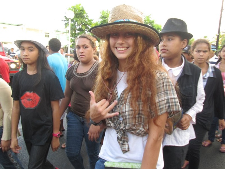 Animation à la presqu’île : quand les enfants de Tautira paradent … Animation à la presqu’île : quand les enfants de Tautira paradent …