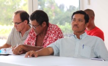 Unité de transformation de salades locales:Thomas Moutame rencontre des agriculteurs de Papara Unité de transformation de salades locales:Thomas Moutame rencontre des agriculteurs de Papara