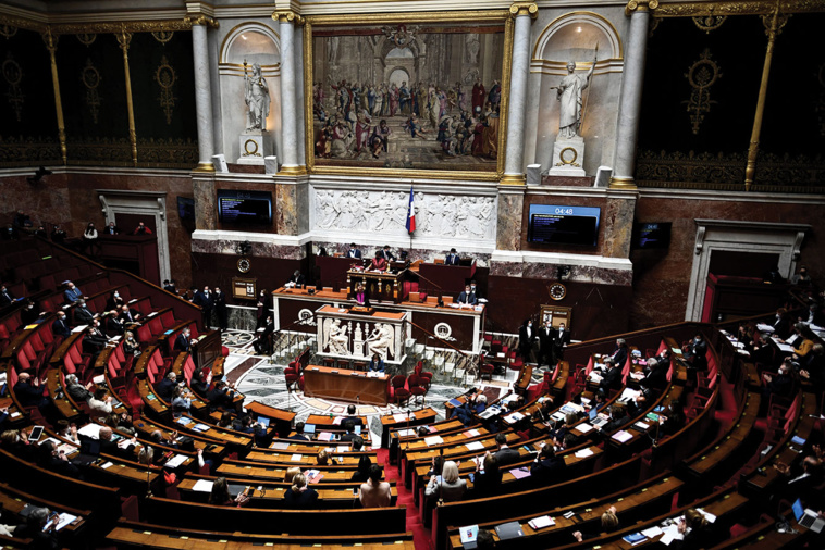 STEPHANE DE SAKUTIN / AFP