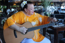 Robi Kahakalau souffle ses 60 bougies au RT Robi Kahakalau souffle ses 60 bougies au RT