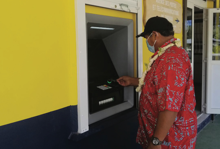 Entreprises et ménages : entre attente et prudence Entreprises et ménages : entre attente et prudence