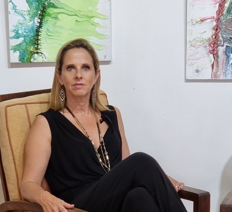 Laurence Villiers, l'auteure. Laurence Villiers, l'auteure.