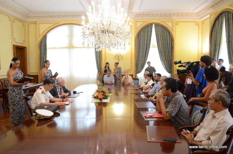 La convention Etat-Pays pour le prêt de 5 milliards signée La convention Etat-Pays pour le prêt de 5 milliards signée