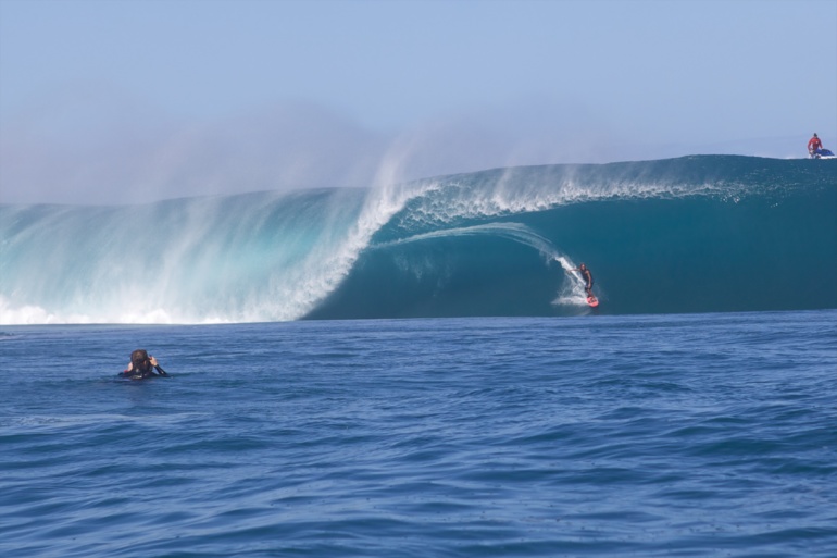 Surf - Domenic Mosqueira, photographe de l’extrême Surf - Domenic Mosqueira, photographe de l’extrême