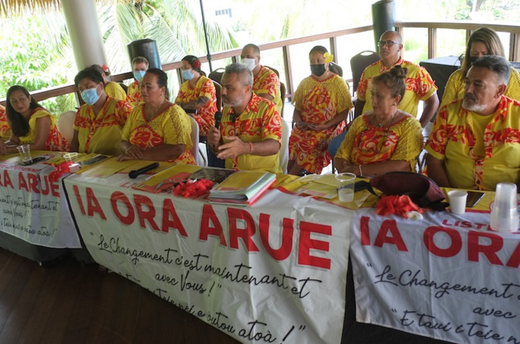 Snow fustige ceux qui se croient blancs comme neige Snow fustige ceux qui se croient blancs comme neige