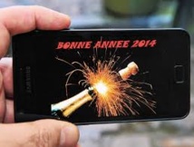 Voeux numériques: engouement pour les MMS pour le Nouvel An 2014