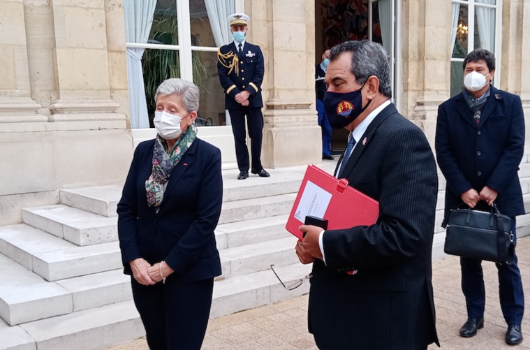 Fritch et Castex signent le second prêt garanti par l'Etat Fritch et Castex signent le second prêt garanti par l'Etat