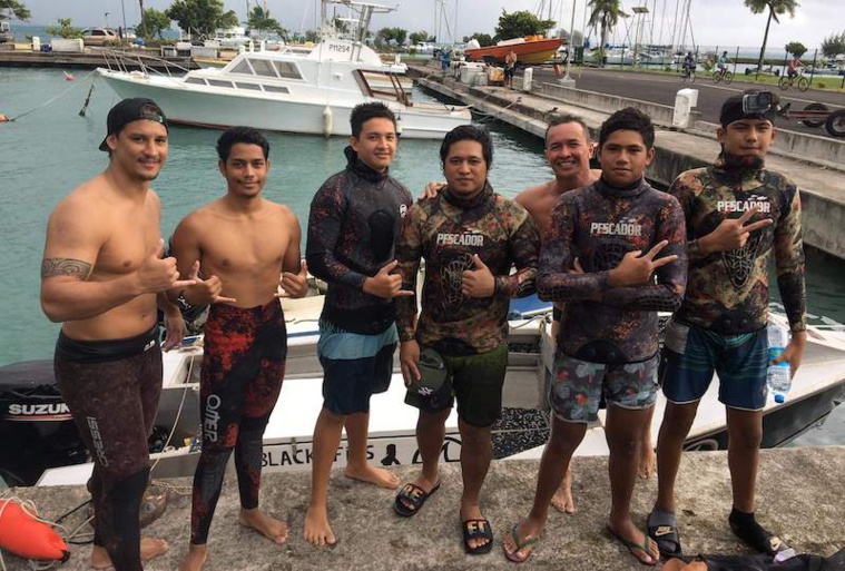Pêche sous-marine en sécurité avec Black fins Raiatea Pêche sous-marine en sécurité avec Black fins Raiatea