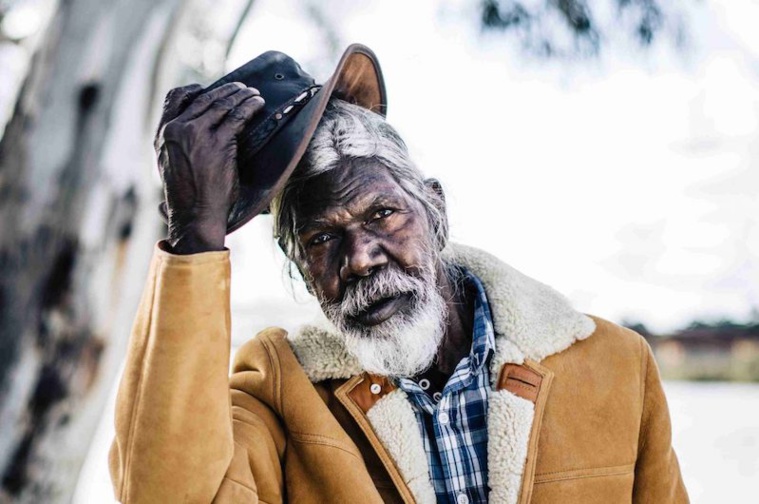 Au Fifo, David Gulpil raconté par Molly Reynolds : "On apprend des choses sur la vie, sur la mort, et bien sûr, sur soi-même" Au Fifo, David Gulpil raconté par Molly Reynolds : "On apprend des choses sur la vie, sur la mort, et bien sûr, sur soi-même"