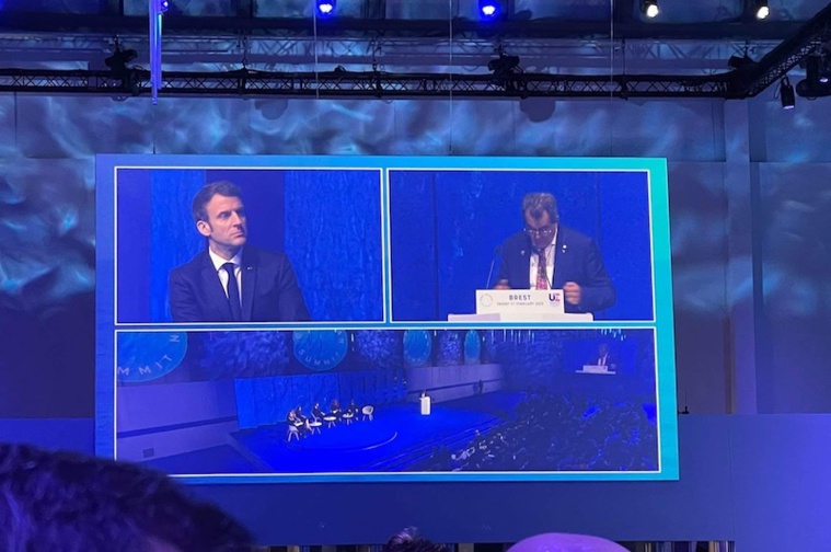 Fritch annonce un million de km carrés de la ZEE "protégés" Fritch annonce un million de km carrés de la ZEE "protégés"