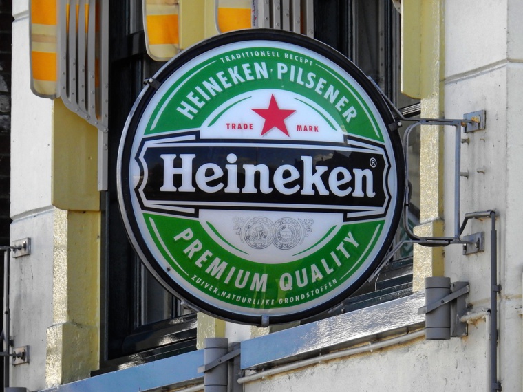 Heineken revient dans le vert en 2021, mais prévoit de monter ses prix Heineken revient dans le vert en 2021, mais prévoit de monter ses prix