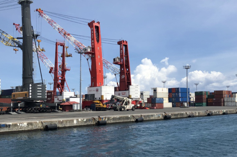 700 grammes d'ice dans une friteuse envoyée par fret maritime 700 grammes d'ice dans une friteuse envoyée par fret maritime