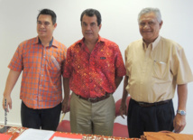 Les trois députés polynésiens sont favorables à une reconnaissance des langues régionales. Les trois députés polynésiens sont favorables à une reconnaissance des langues régionales.