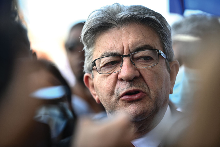 Christophe ARCHAMBAULT / AFP