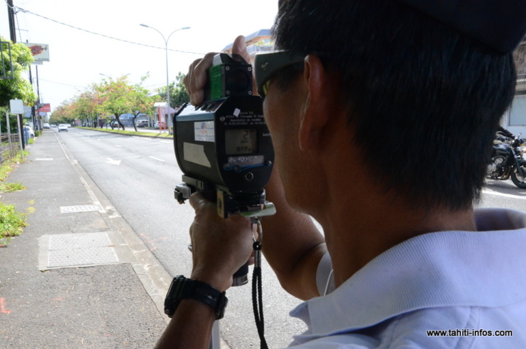 Un motard a été contrôlé à 115 km/h, mardi matin à l’entrée de Papeete