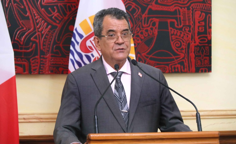 Edouard Fritch invite à une prière pour la paix en Ukraine Edouard Fritch invite à une prière pour la paix en Ukraine