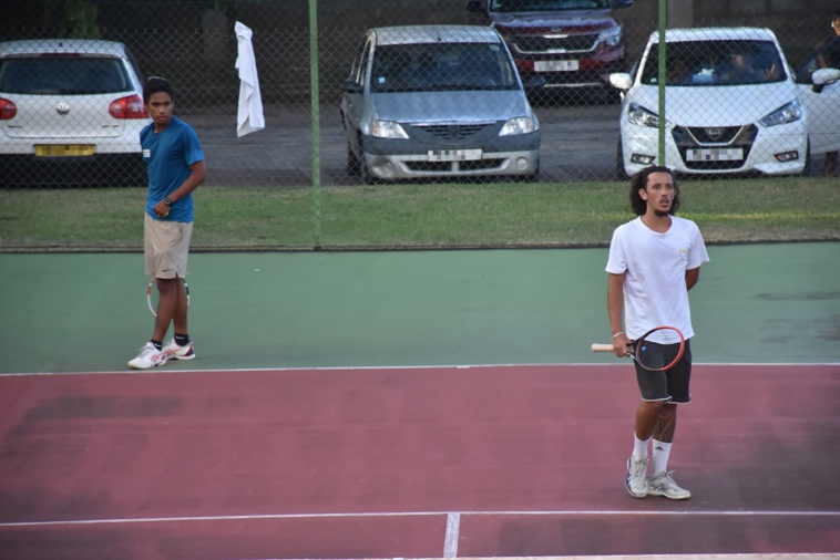 Le duo Reynald Taaroa-Hokinui Montas a conclu la partie sur sa 5e balle de match. Le duo Reynald Taaroa-Hokinui Montas a conclu la partie sur sa 5e balle de match.