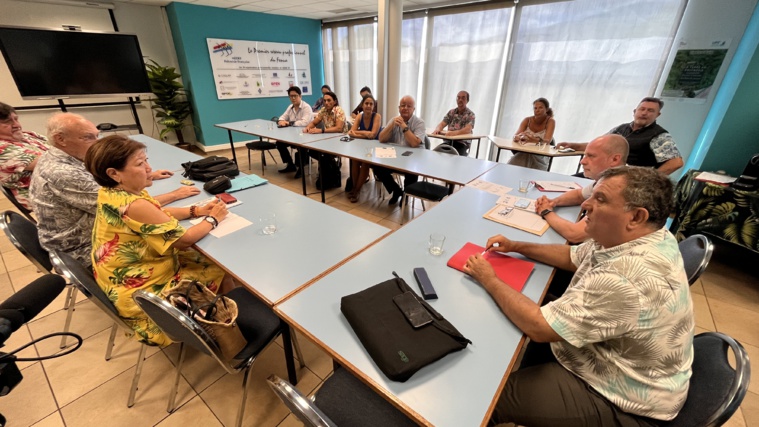 Patrons et intersyndicale "partagent leurs inquiétudes" Patrons et intersyndicale "partagent leurs inquiétudes"