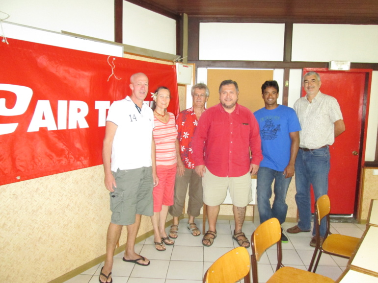 Du 28 avril au 2 mai : Ecrivains et éditeurs sur la Terre des hommes. Du 28 avril au 2 mai : Ecrivains et éditeurs sur la Terre des hommes.