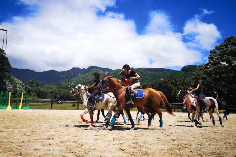 Le horse-ball se développe à Raiatea Le horse-ball se développe à Raiatea