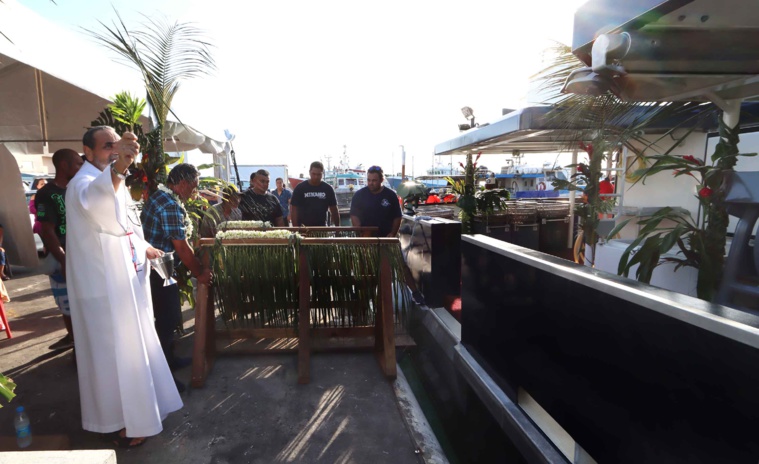 Baptisé, le Lady Chris 9 prêt à prendre la mer Baptisé, le Lady Chris 9 prêt à prendre la mer