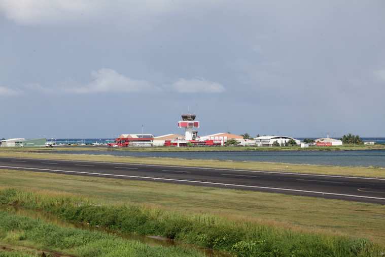Échec des négociations pour les contrôleurs aériens polynésiens Échec des négociations pour les contrôleurs aériens polynésiens