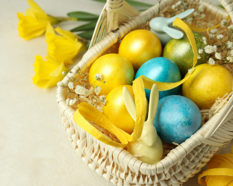 Pour les fêtes de Pâques, le vin s'accorde au chocolat pour un doux moment de convivialité. Pour les fêtes de Pâques, le vin s'accorde au chocolat pour un doux moment de convivialité.