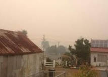 Une petite ville d'Australie enveloppée par la fumée depuis trois semaines