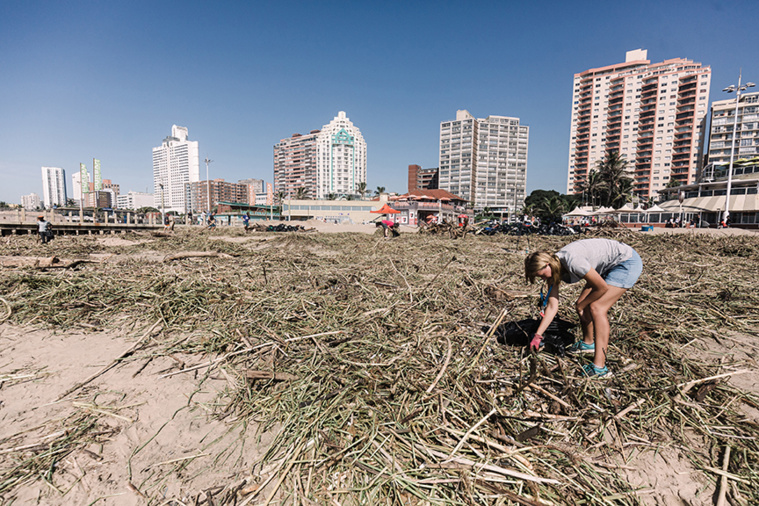 Afrique du Sud: près de 400 morts dans les inondations, les recherches se poursuivent Afrique du Sud: près de 400 morts dans les inondations, les recherches se poursuivent