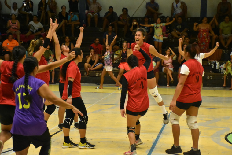 Les joueuses de Faatahi ont laissé éclater leur joie après leur victoire face au tenant du titre, Vénus.