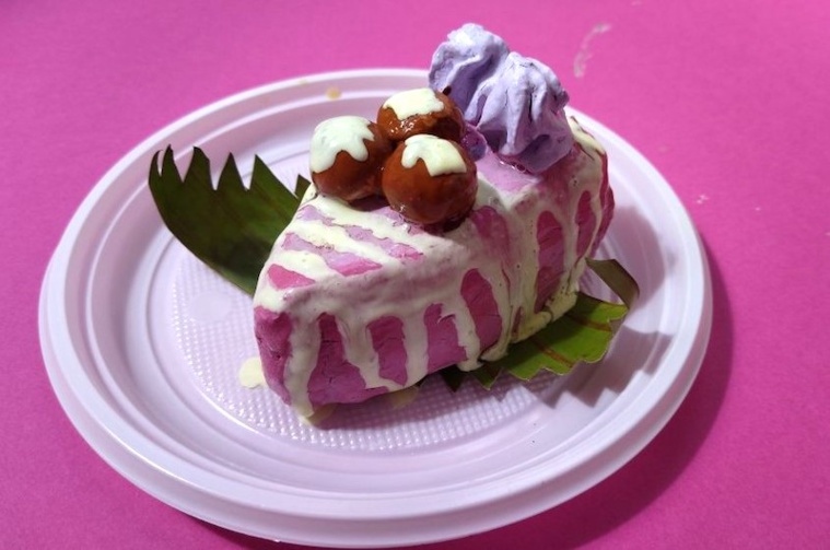 Le gâteau simple de Nahei a obtenu le prix coup de cœur du collège. Le gâteau simple de Nahei a obtenu le prix coup de cœur du collège.