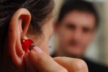 Appareils auditifs: les deux tiers des personnes équipées insatisfaites