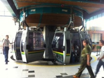 Une gare du Métrocâble de Medellin. Une gare du Métrocâble de Medellin.